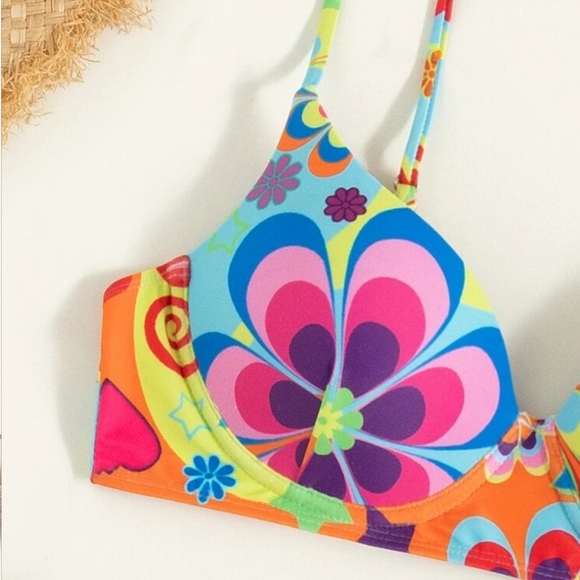 Flower Power Mod 3💦 Piece Swimsuit⭐💛🧡 - Picture 6 of 9